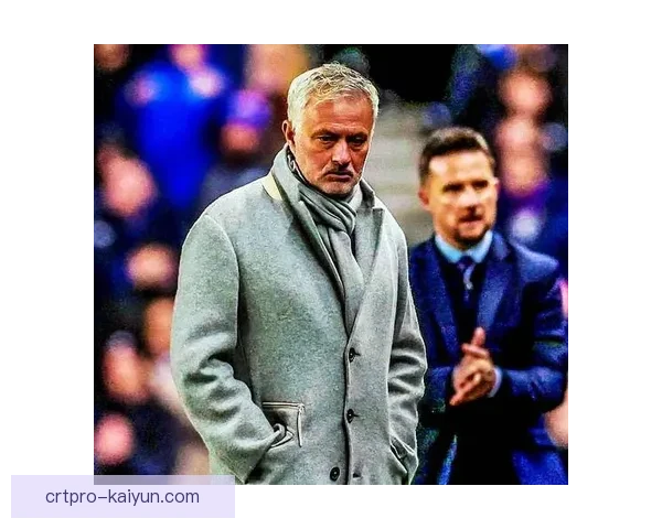 穆里尼奥在曼联的辉煌岁月重塑红魔的未来，战术智慧值得关注